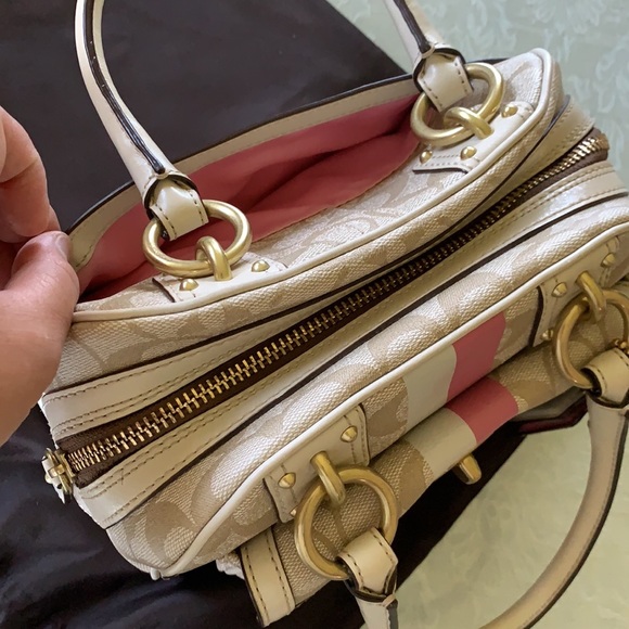 ❤️ Coach Bag ❤️ - Picture 6 of 9